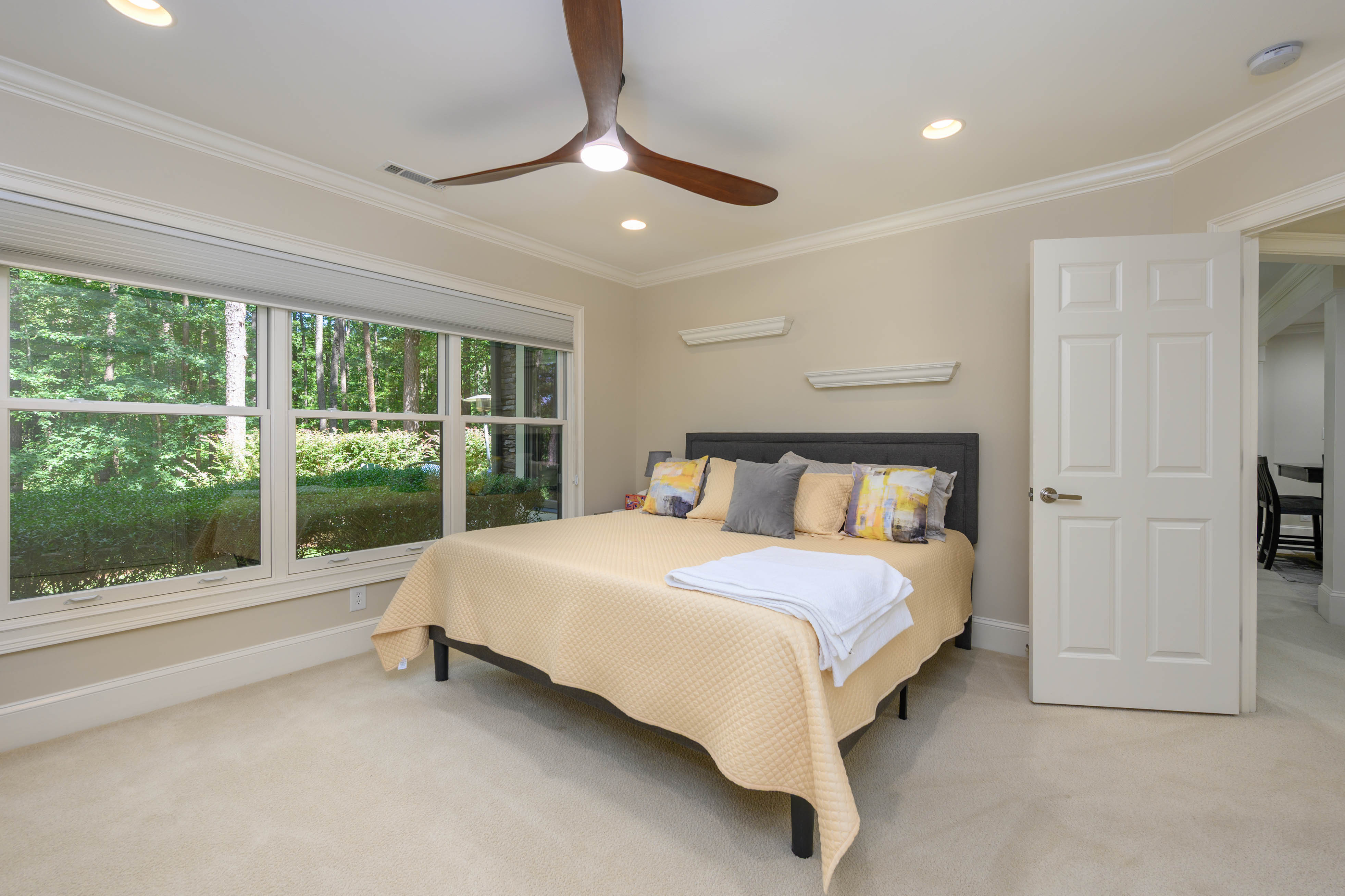 1100 Bachelors Run image 25